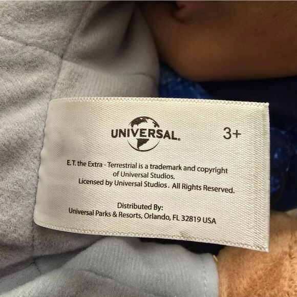 Retro E.T. Extra Terrestrial Universal Studios Parks Plush with Pillow Nightgown - Picture 5 of 9